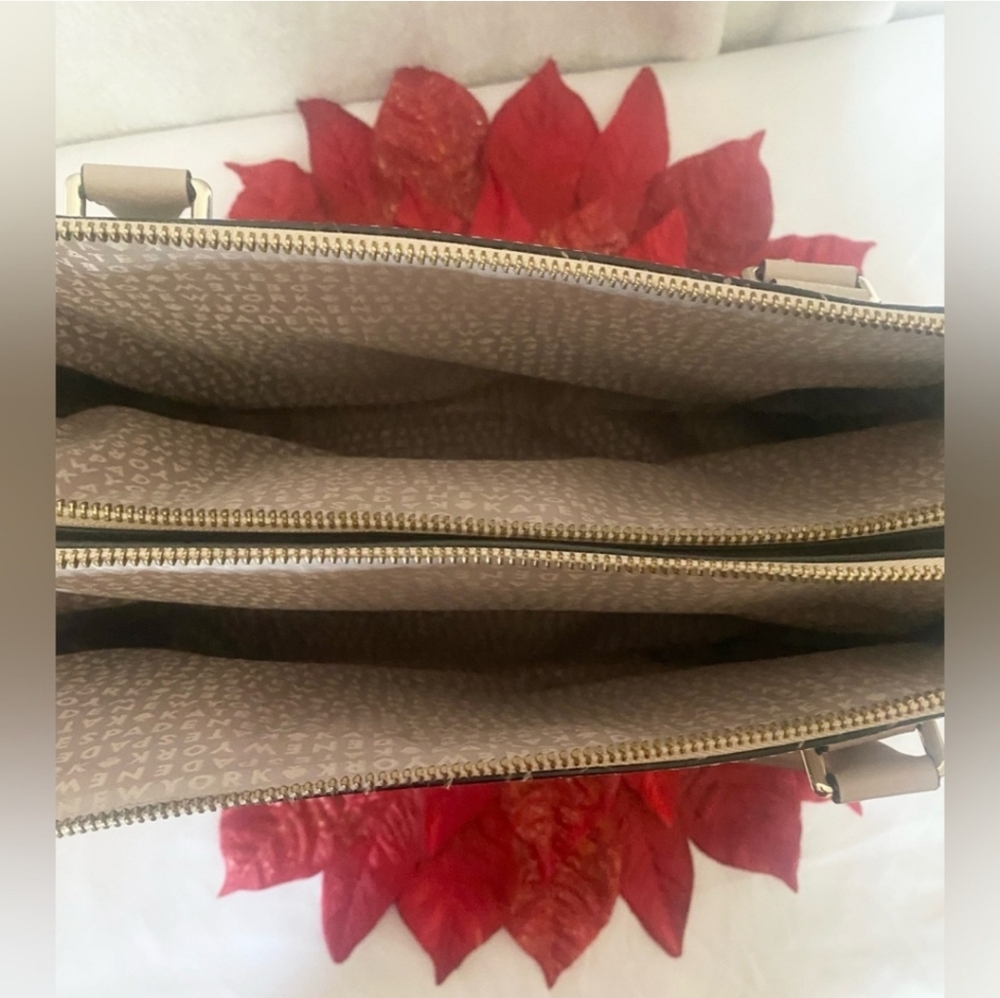 Kate Spade EUC Three Compartment Satchel/Tote - Picture 5 of 6